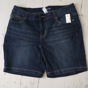 NWT Sz 18 Maurices shorts